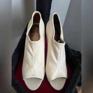 Via Spiga peep-toe bootie. Size 81/2